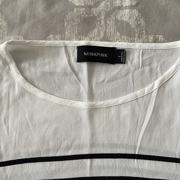 Minkpink white + black striped crop top - Picture 2 of 3